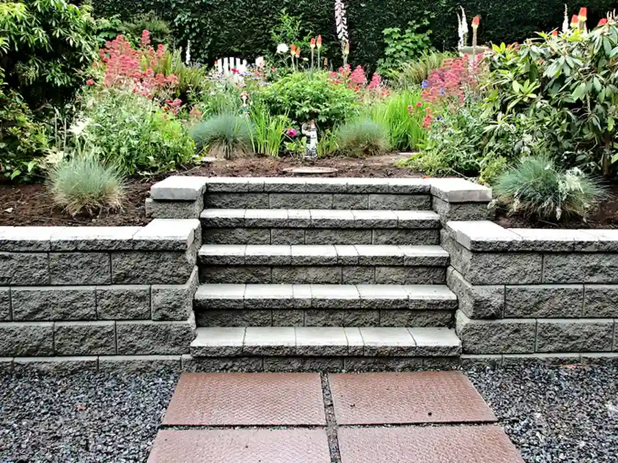 Concrete Edging Solutions For Pathways And Driveway Borders in Hyde Park, UT Concrete Edging Solutions For Pathways And Driveway Borders in Hyde Park, UT