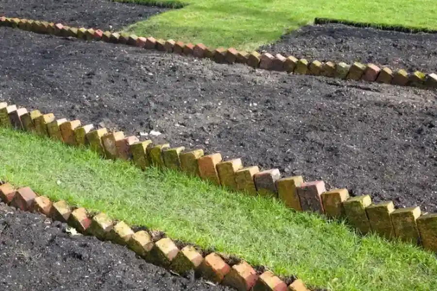 Garden Edging Solutions For Sloped Yards Hyde Park, UT Garden Edging Solutions For Sloped Yards Hyde Park, UT