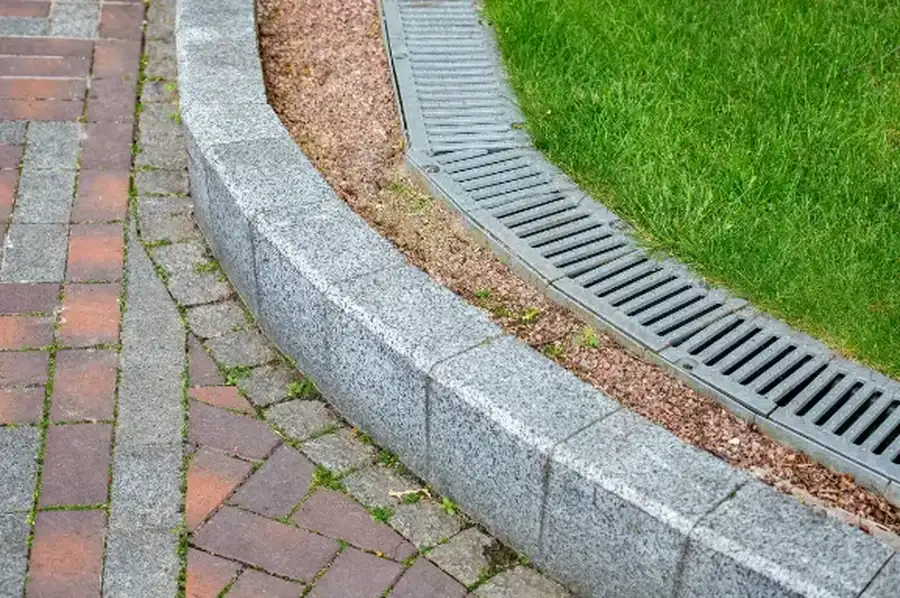 How Landscape Curbing Increases The Appeal Of Residential Lawns Hyde Park, UT How Landscape Curbing Increases The Appeal Of Residential Lawns Hyde Park, UT